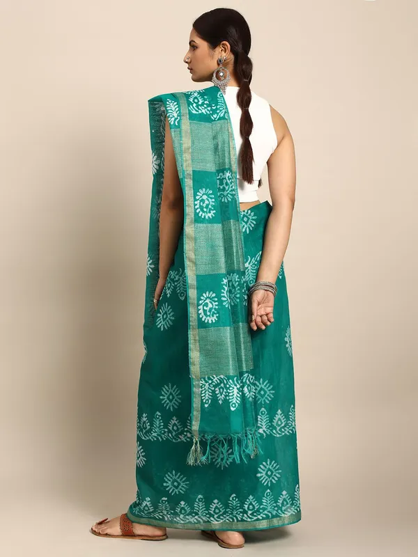 Sea_Green_colour_Silk_Blend_Saree_for_Women