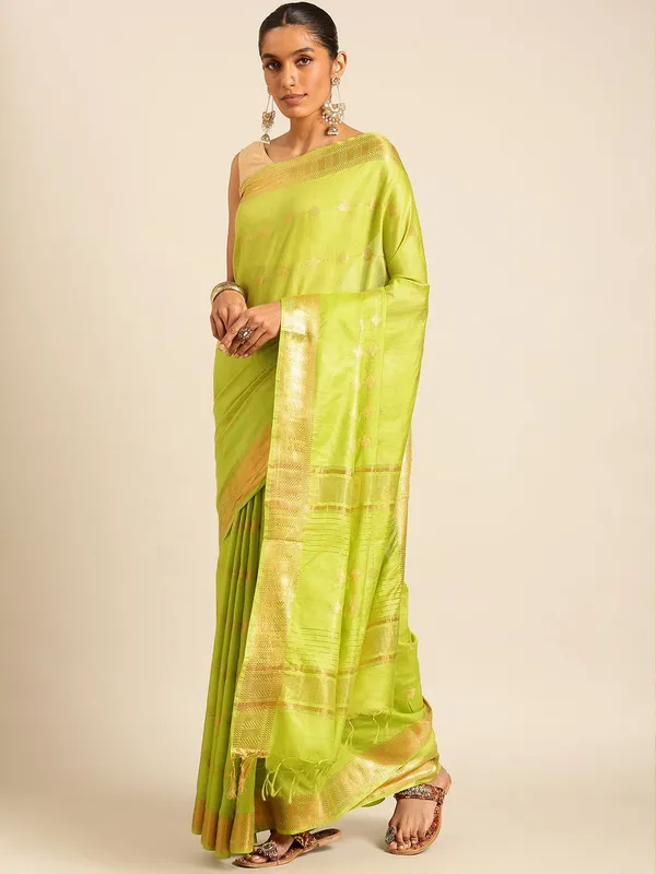 Green_colour_Silk_Blend_Saree_for_Women