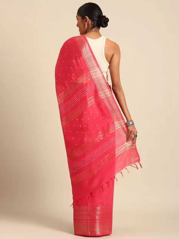 Peach_colour_Silk_Blend_Saree_for_Women
