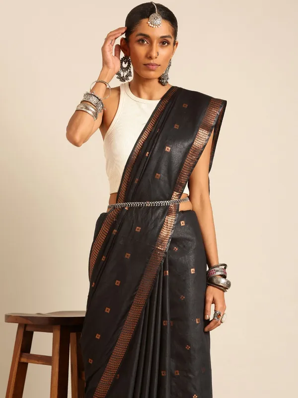 Black_colour_Silk_Blend_Saree_for_Women