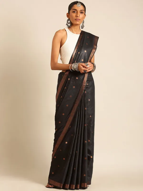 Black_colour_Silk_Blend_Saree_for_Women