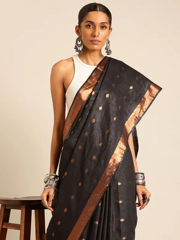 Black_colour_Silk_Blend_Saree_for_Women