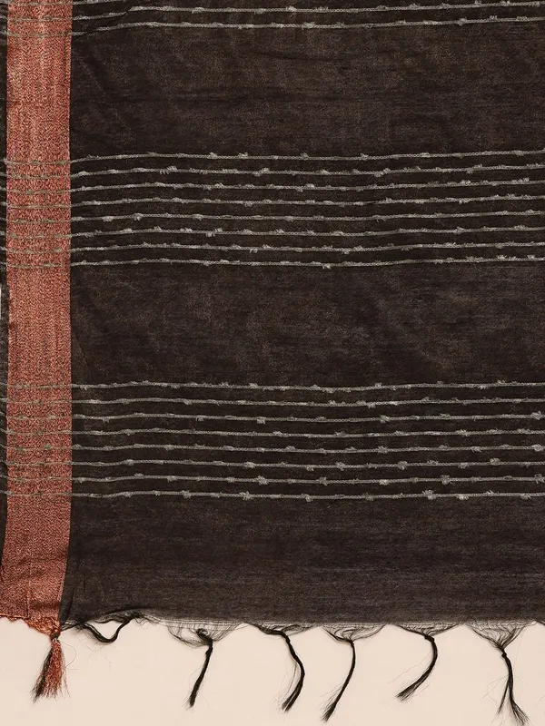 Black_colour_Silk_Blend_Saree_for_Women