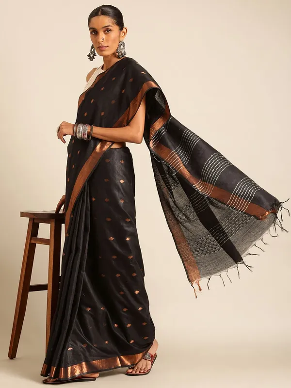 Black_colour_Silk_Blend_Saree_for_Women