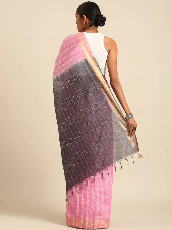 Pink_colour_Silk_Blend_Saree_for_Women