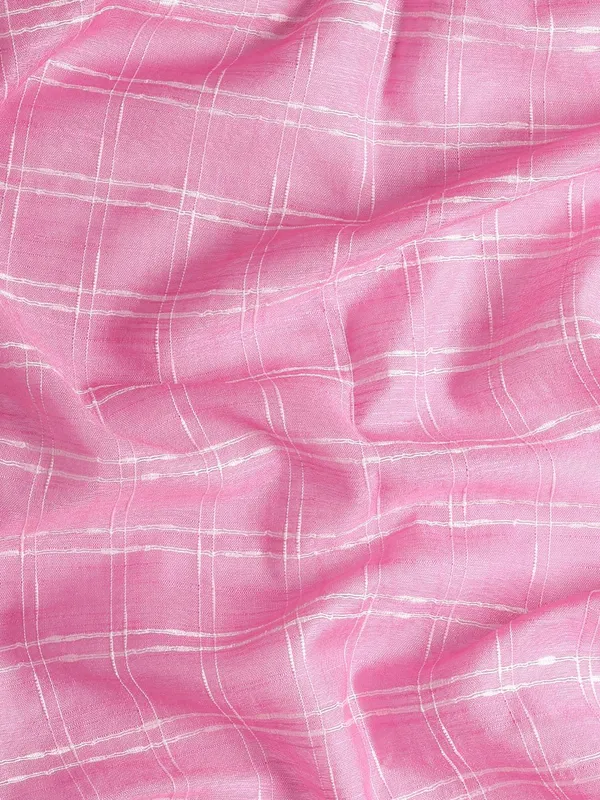 Pink_colour_Silk_Blend_Saree_for_Women