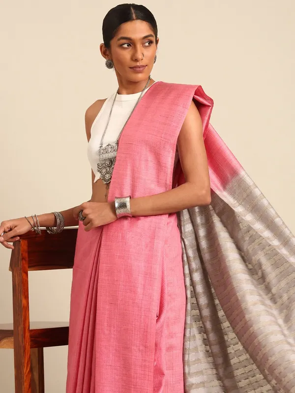 Pink_colour_Silk_Blend_Saree_for_Women