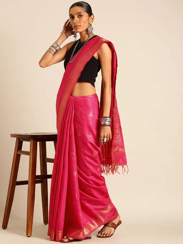 Pink_colour_Silk_Blend_Saree_for_Women