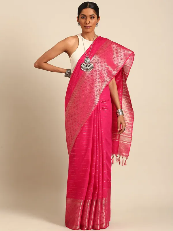 Pink_colour_Silk_Blend_Saree_for_Women