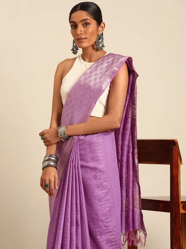 Purple_colour_Silk_Blend_Saree_for_Women