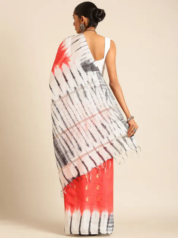 Red_colour_Silk_Blend_Saree_for_Women