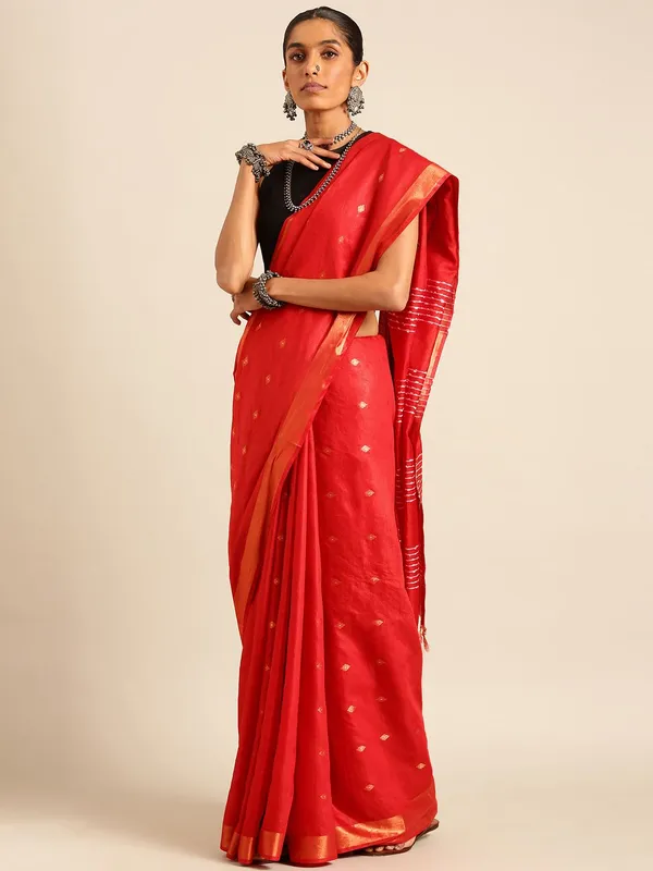 Red_colour_Silk_Blend_Saree_for_Women