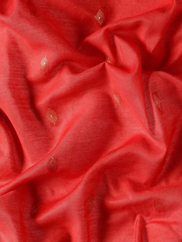 Red_colour_Silk_Blend_Saree_for_Women