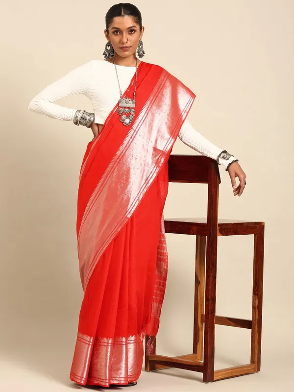 Red_colour_Silk_Blend_Saree_for_Women
