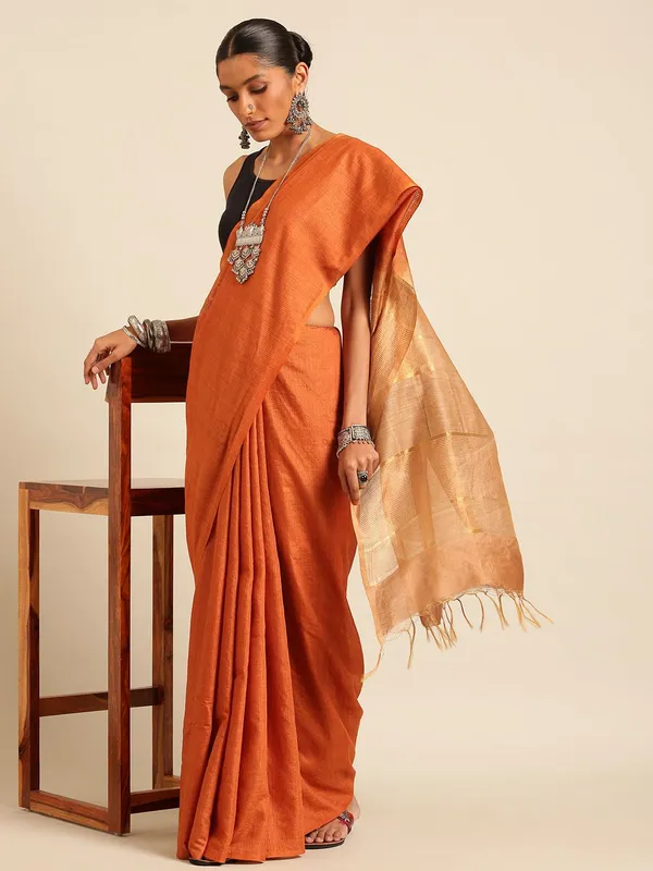 Orange_colour_Viscose_Rayon_Saree_for_Women