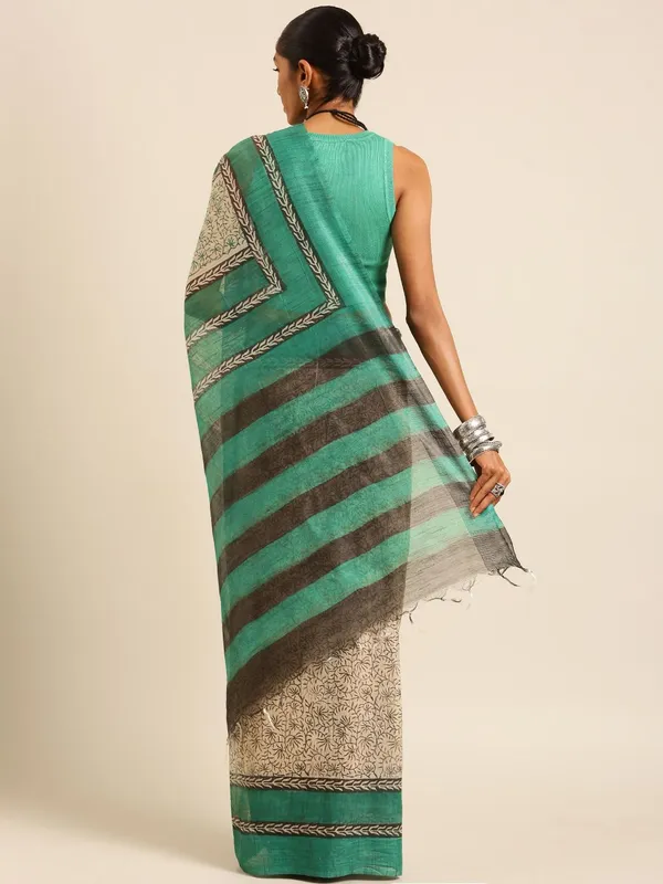 Green_colour_Silk_Blend_Saree_for_Women
