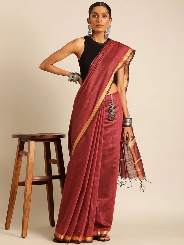 Maroon_colour_Silk_Blend_Saree_for_Women