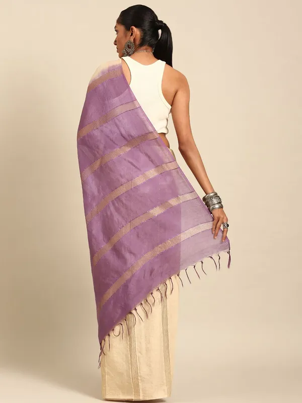 Beige_colour_Silk_Blend_Saree_for_Women