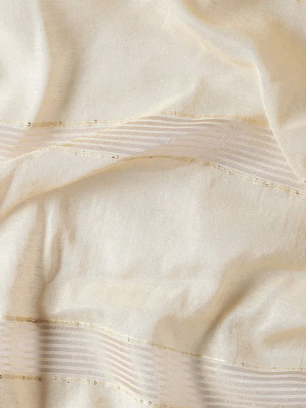 Beige_colour_Silk_Blend_Saree_for_Women