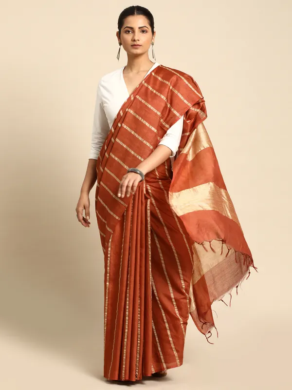 Brown_colour_Silk_Blend_Saree_for_Women