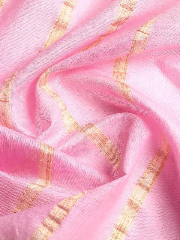Pink_colour_Silk_Blend_Saree_for_Women