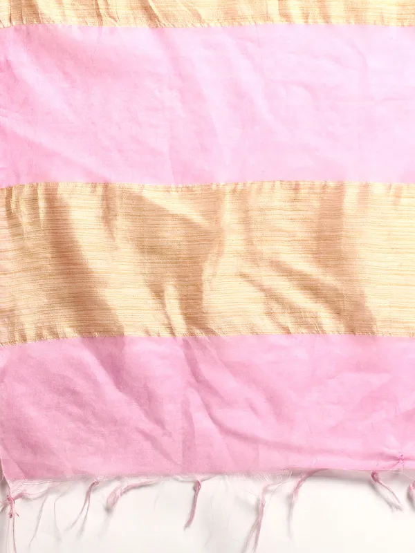 Pink_colour_Silk_Blend_Saree_for_Women
