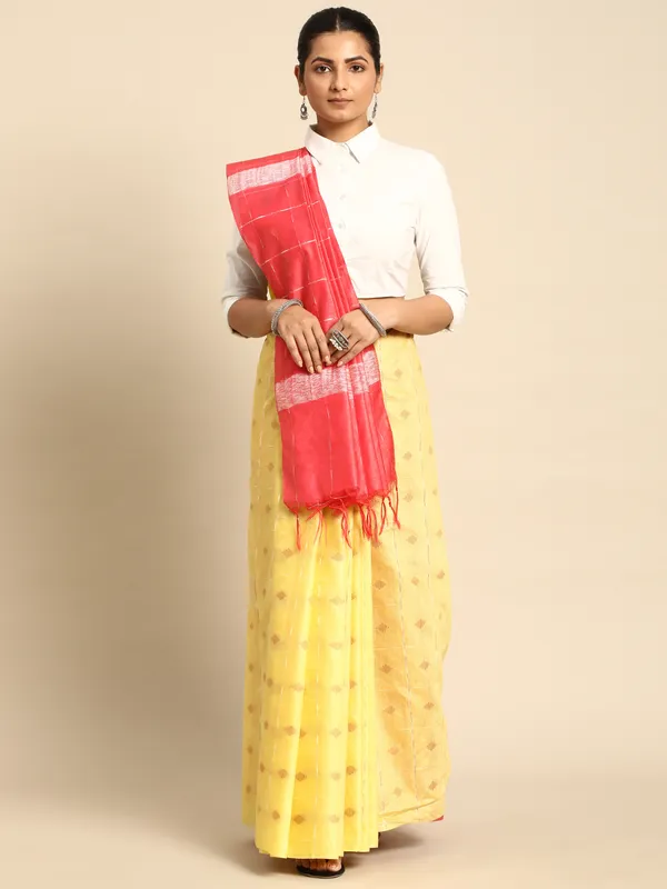 Yellow_colour_Silk_Blend_Saree_for_Women