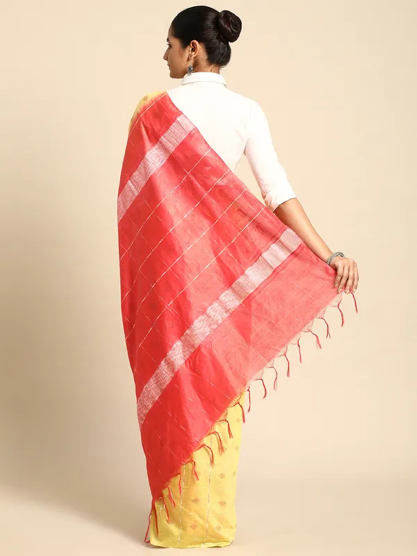 Yellow_colour_Silk_Blend_Saree_for_Women