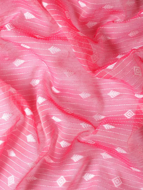 Pink_colour_Silk_Cotton_Saree_for_Women