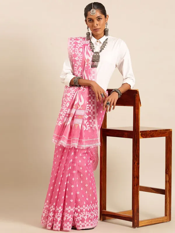 Pink_colour_Silk_Cotton_Saree_for_Women