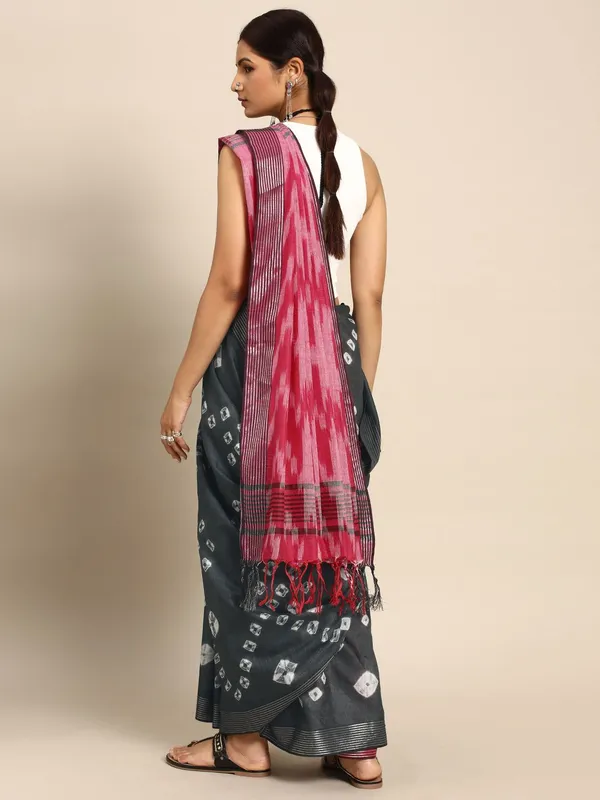 Black_colour_Pure_Cotton_Saree_for_Women