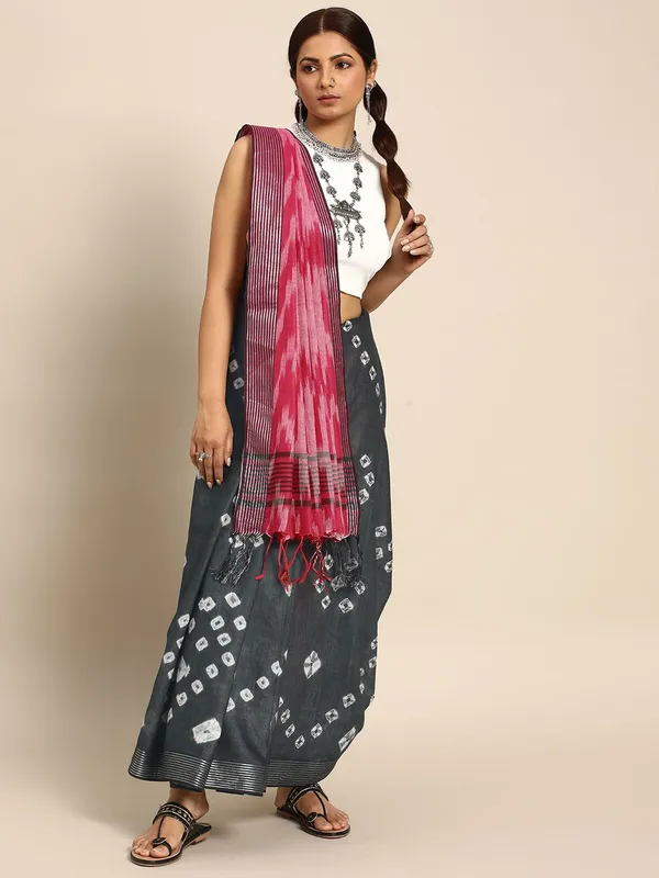 Black_colour_Pure_Cotton_Saree_for_Women