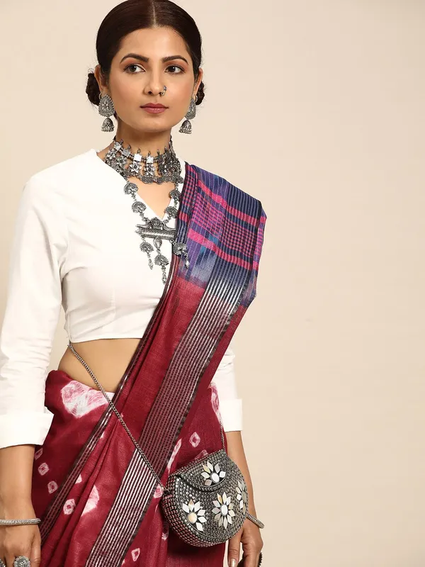 Maroon_colour_Pure_Cotton_Saree_for_Women