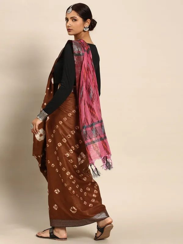 Brown_colour_Pure_Cotton_Saree_for_Women