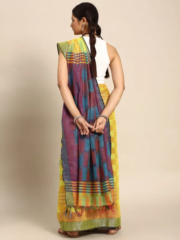 Yellow_colour_Pure_Cotton_Saree_for_Women