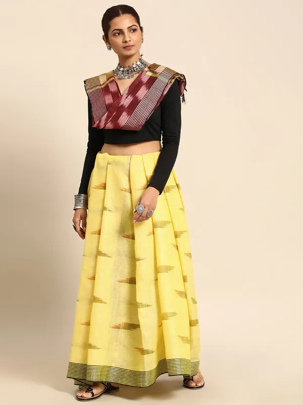 Yellow_colour_Pure_Cotton_Saree_for_Women