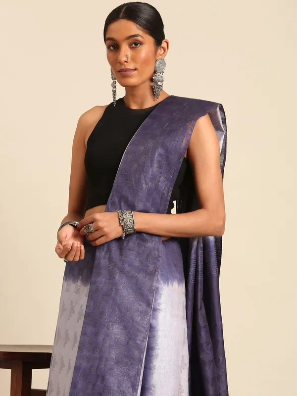 Blue_colour_Silk_Blend_Saree_for_Women