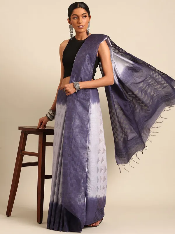 Blue_colour_Silk_Blend_Saree_for_Women