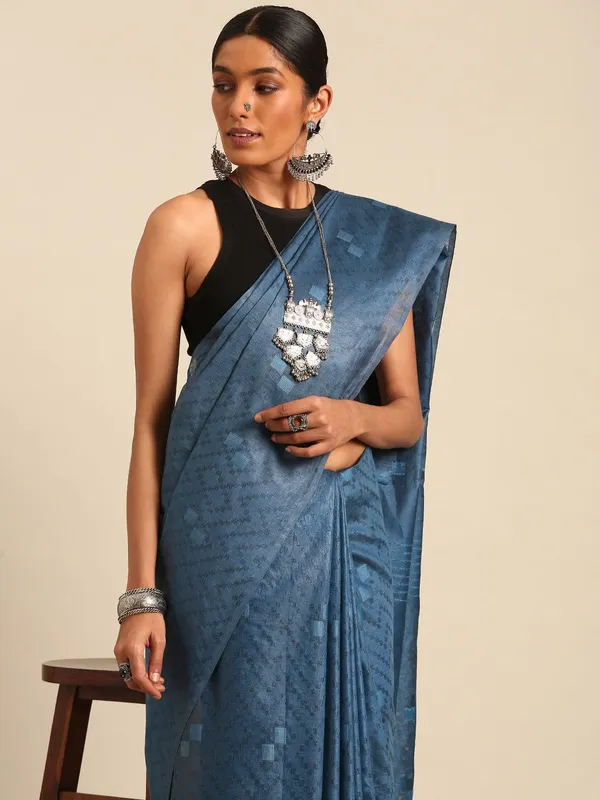 Navy_Blue_colour_Silk_Blend_Saree_for_Women