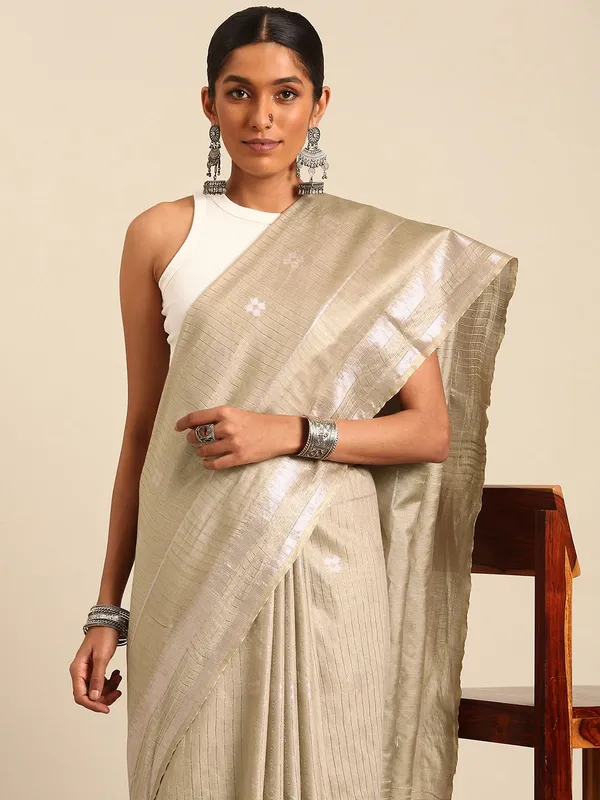 Off_White_colour_Silk_Blend_Saree_for_Women