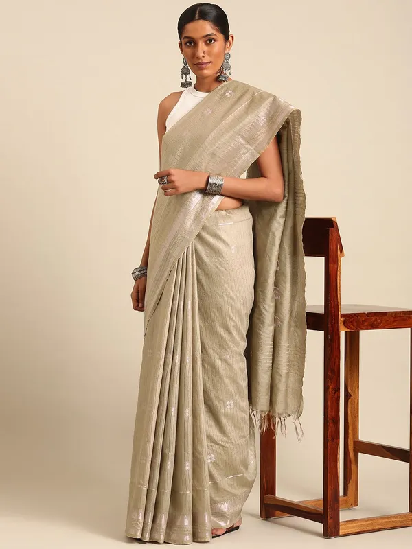 Off_White_colour_Silk_Blend_Saree_for_Women