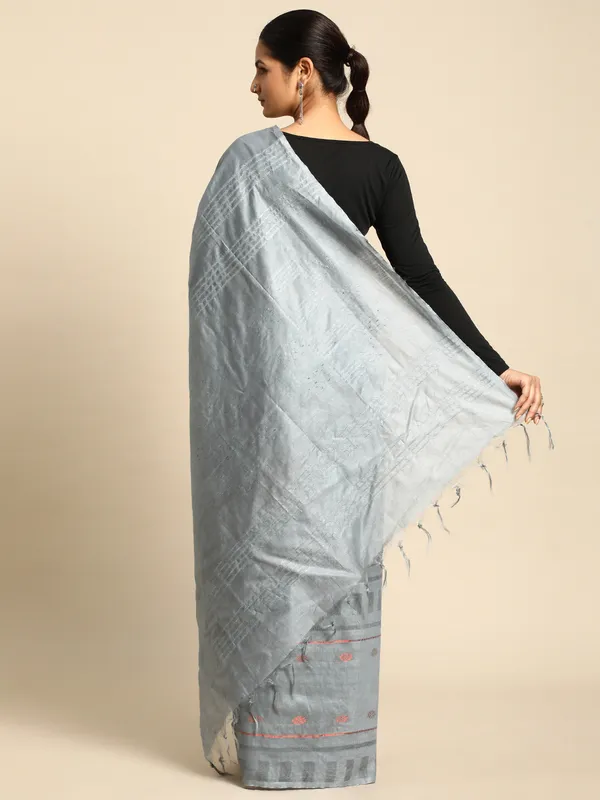 Grey_colour_Silk_Blend_Saree_for_Women