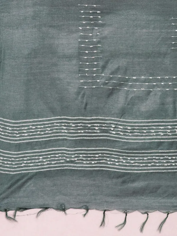 Grey_colour_Silk_Blend_Saree_for_Women