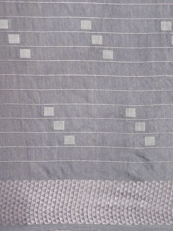 Grey_colour_Silk_Blend_Saree_for_Women