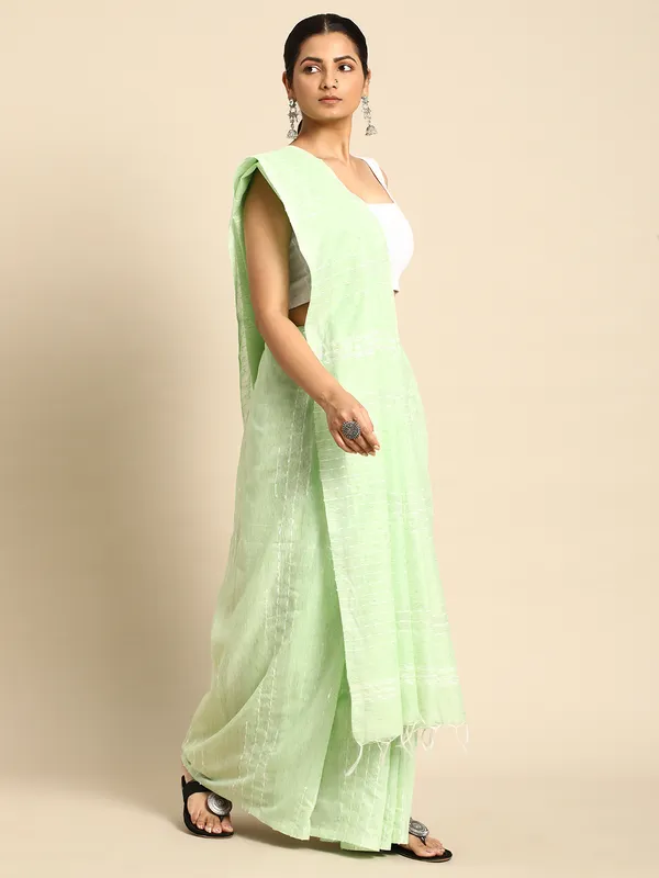 Green_colour_Silk_Blend_Saree_for_Women