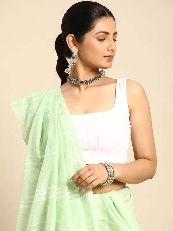 Green_colour_Silk_Blend_Saree_for_Women
