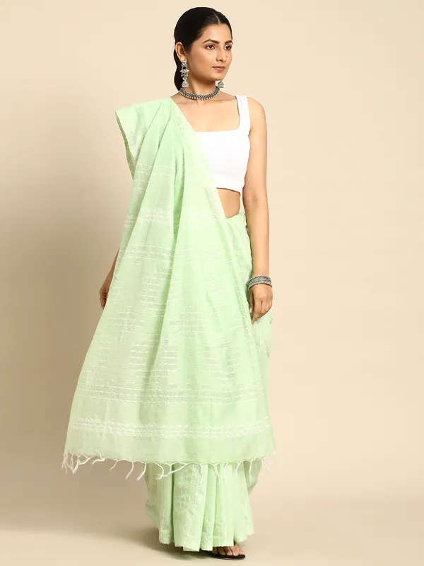Green_colour_Silk_Blend_Saree_for_Women