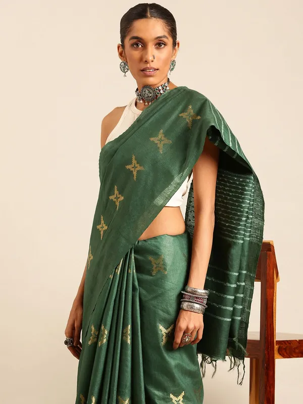 Green_colour_Silk_Blend_Saree_for_Women
