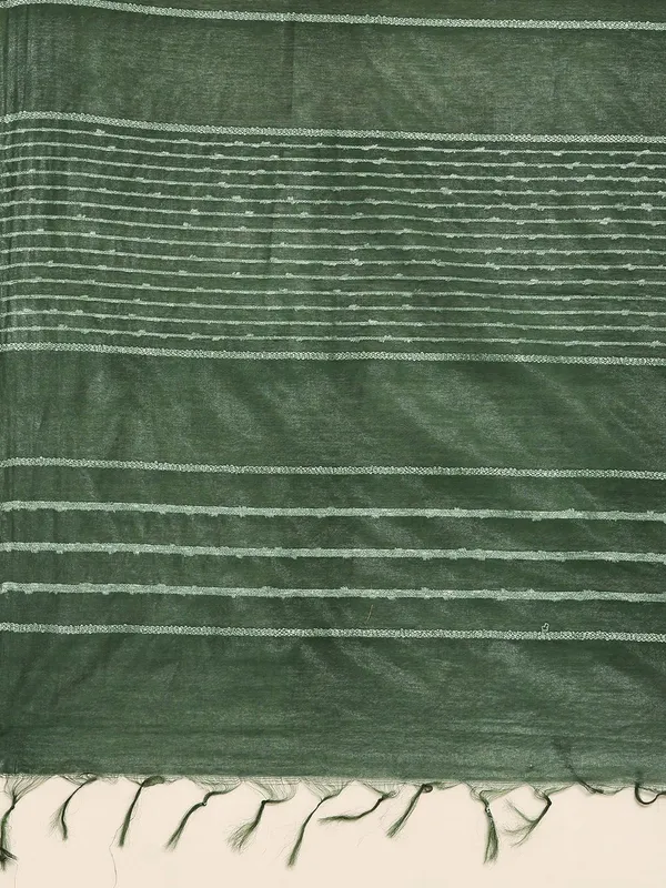 Green_colour_Silk_Blend_Saree_for_Women