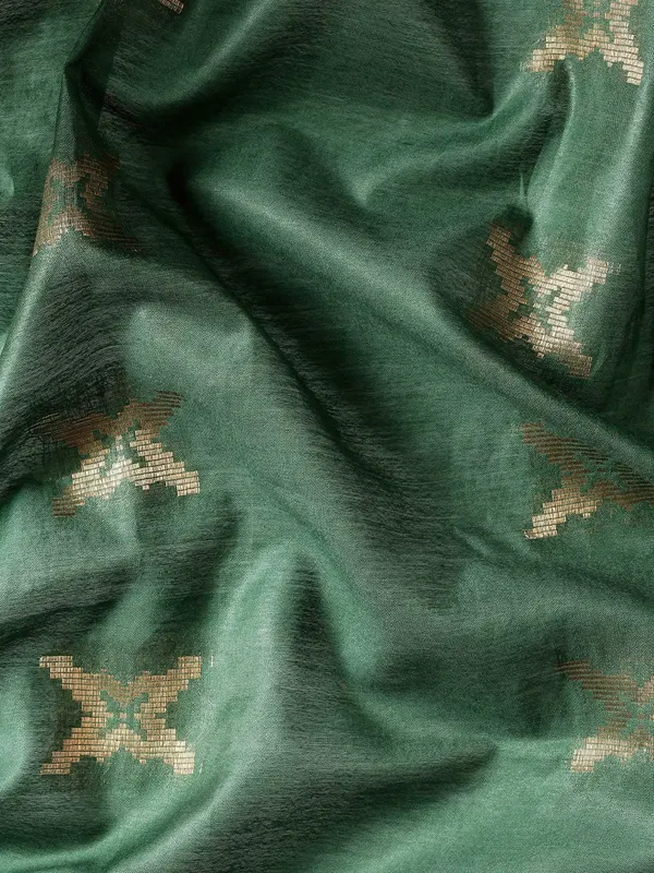 Green_colour_Silk_Blend_Saree_for_Women